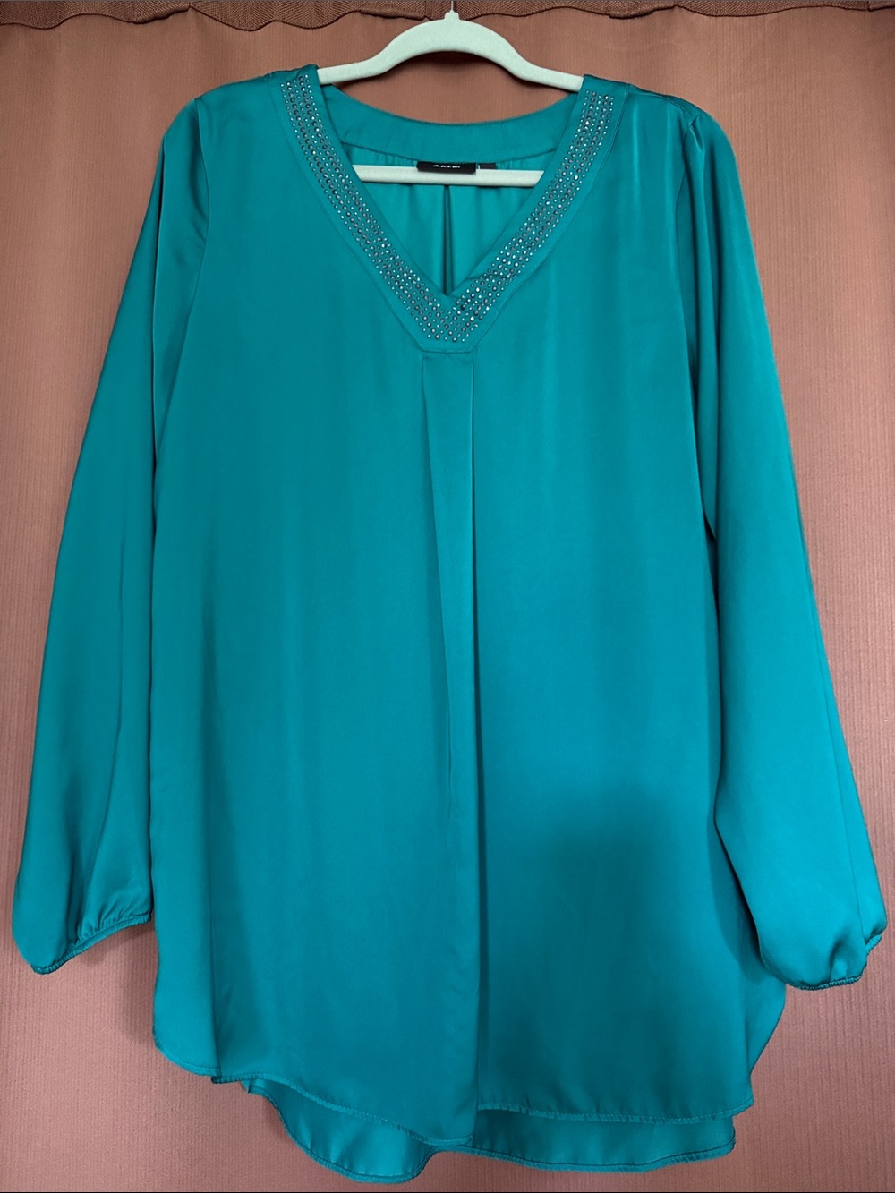Apt. 9 Teal Beaded V-Neck Long Sleeve Tunic Top